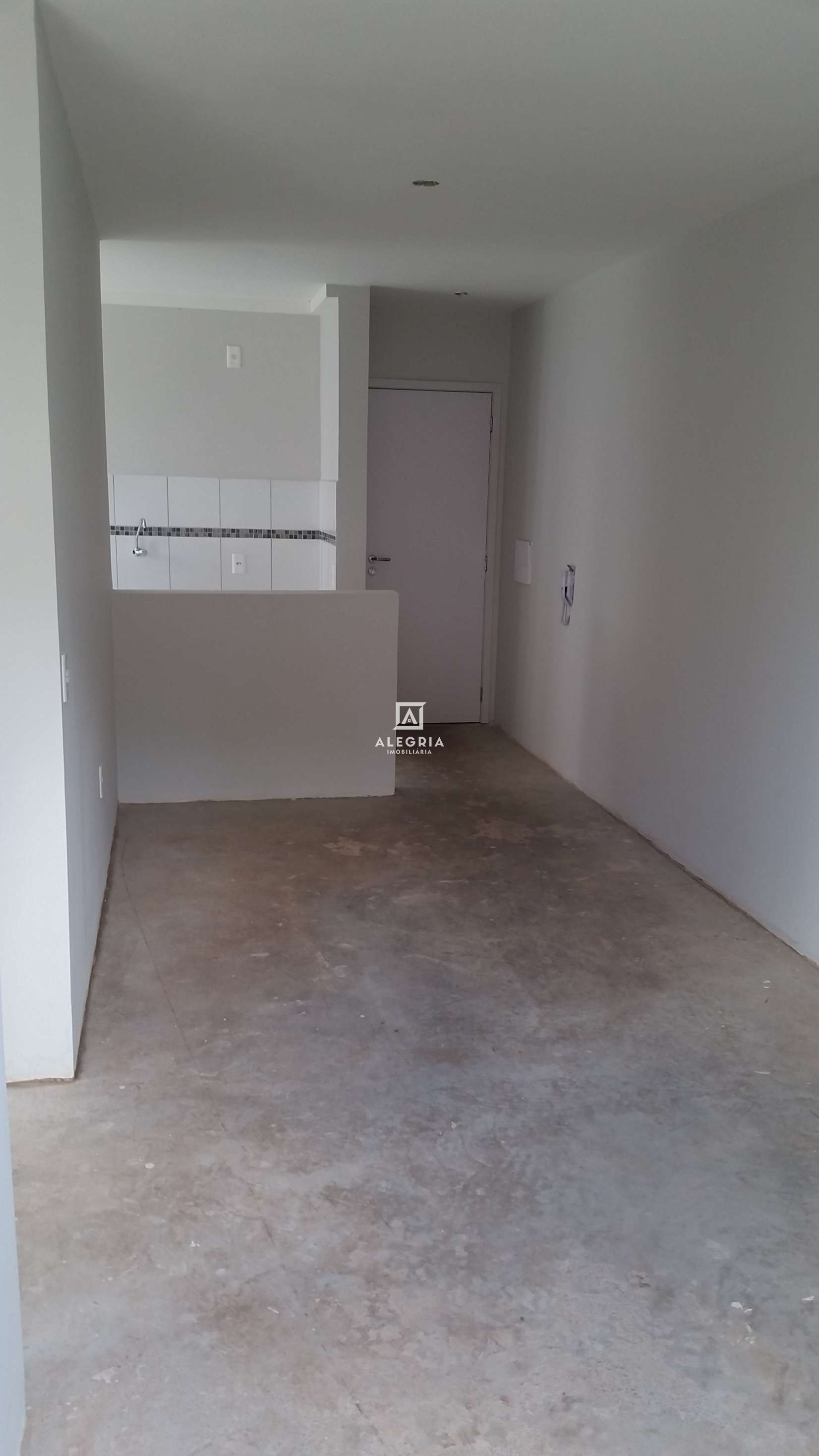 Apartamento 2 Dormitórios Sendo 1 Suíte em São José dos Pinhais