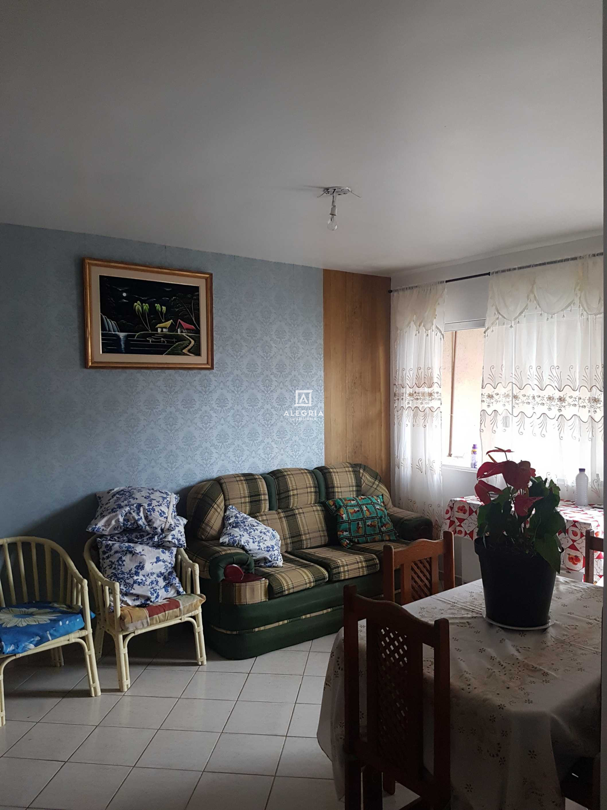 Casa 02 Dormitórios Bairro Vila Nova (Renault) em São José dos Pinhais