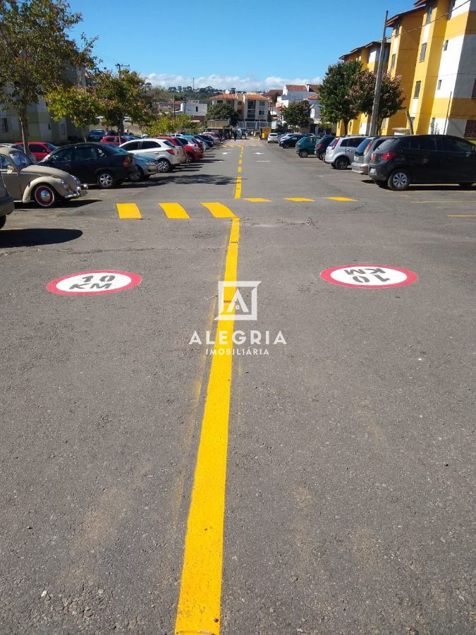 Apartamento 02 Dormitórios na Colonia Rio Grande em São José dos Pinhais