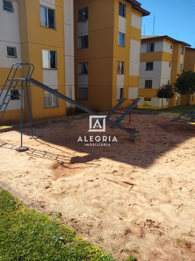 Apartamento 02 Dormitórios na Colonia Rio Grande em São José dos Pinhais