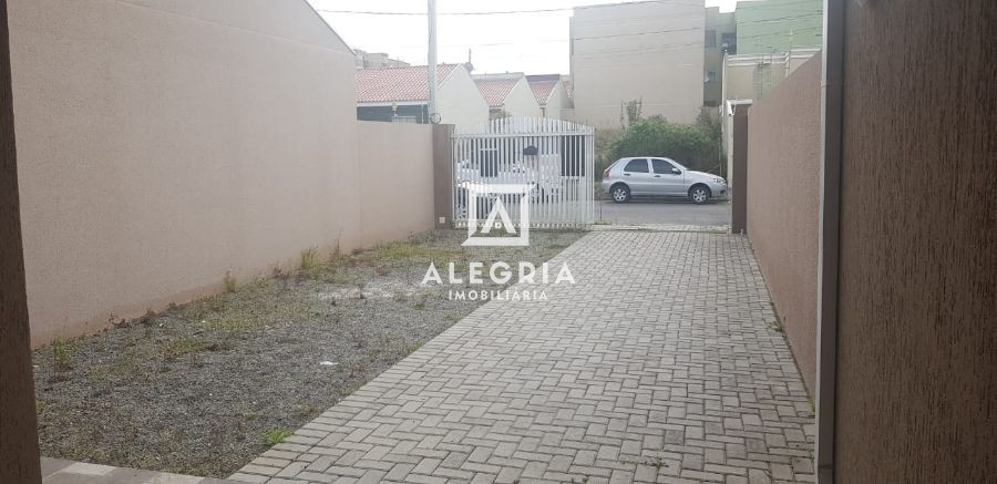 Excelente Residência 03 Dormitórios no Bairro Jardim Toscana em São José dos Pinhais