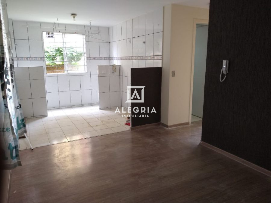 Apartamento 02 Dormitórios no bairro Col. Rio Grande em São José dos Pinhais