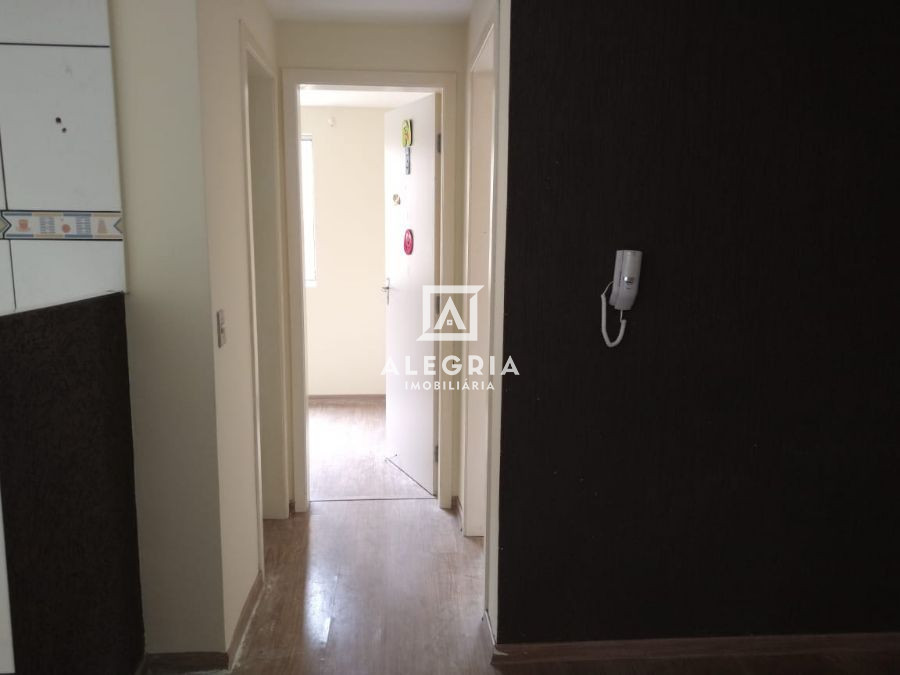 Apartamento 02 Dormitórios no bairro Col. Rio Grande em São José dos Pinhais