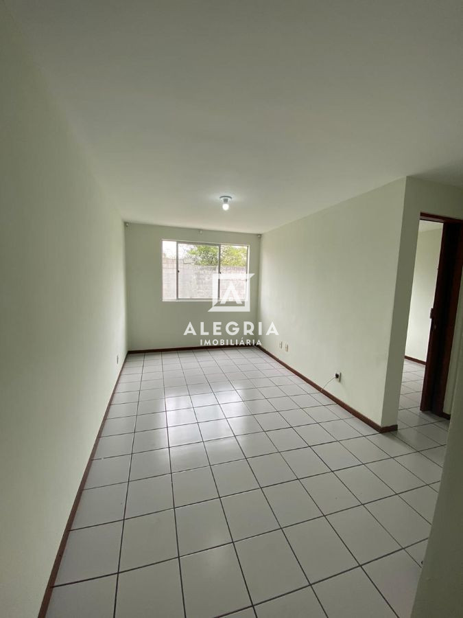 Apartamento 02 Dormitórios, Documentação GRATIS, Bairro Colônia Rio Grande em São José dos Pinhais