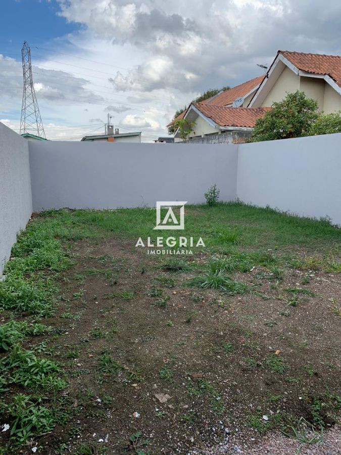 Linda Casa 03 Dormitórios sendo uma Suíte no Bairro São Marcos em São José dos Pinhais