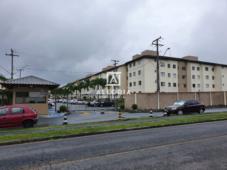 Apartamento 03 Dormitórios Semi-Mobiliado no Bairro Afonso Pena em São José dos Pinhais