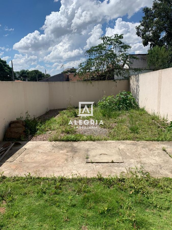 Sobrando Contendo 03 Dormitórios Sendo 01 Suíte na Cidade Jardim em São José dos Pinhais