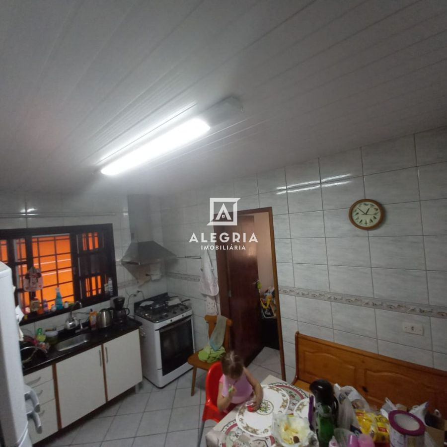 Linda Casa de 3 Quartos com Edícula nos fundos no Bairro  Monte Líbano em São José dos Pinhais