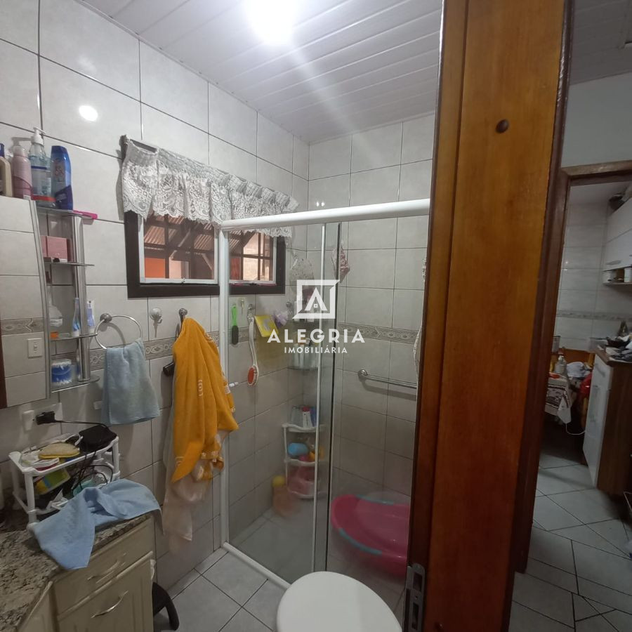 Linda Casa de 3 Quartos com Edícula nos fundos no Bairro  Monte Líbano em São José dos Pinhais