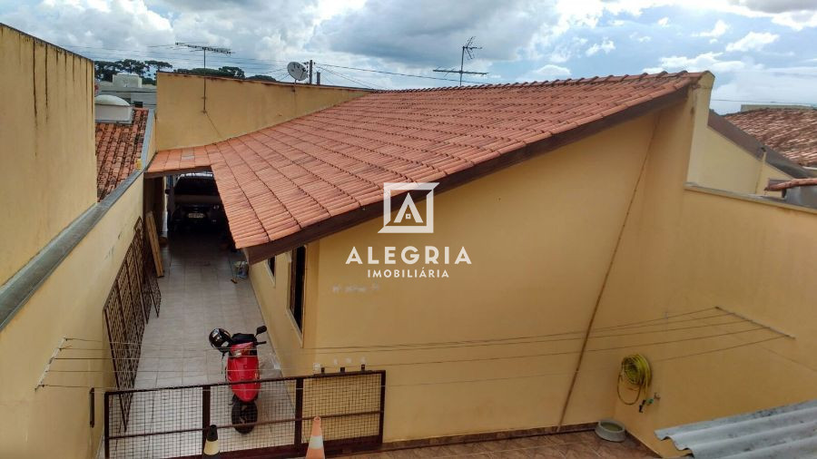 Linda Casa de 3 Quartos com Edícula nos fundos no Bairro  Monte Líbano em São José dos Pinhais