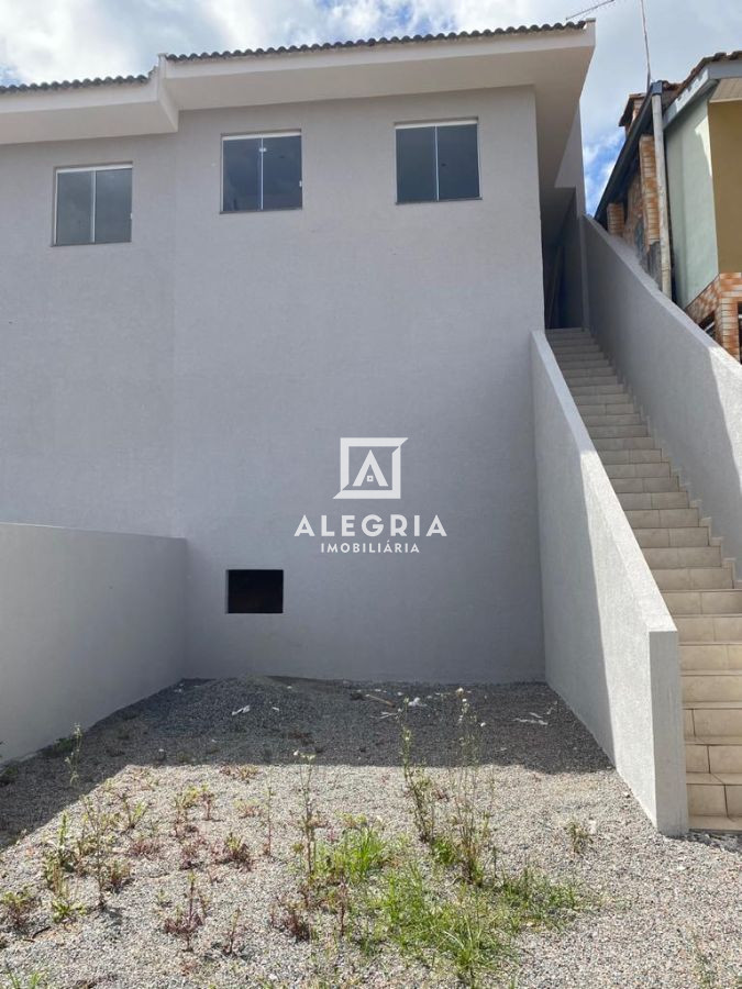 Casa Contendo 03 Dormitórios com Ático no Portal do Sol em São José dos Pinhais