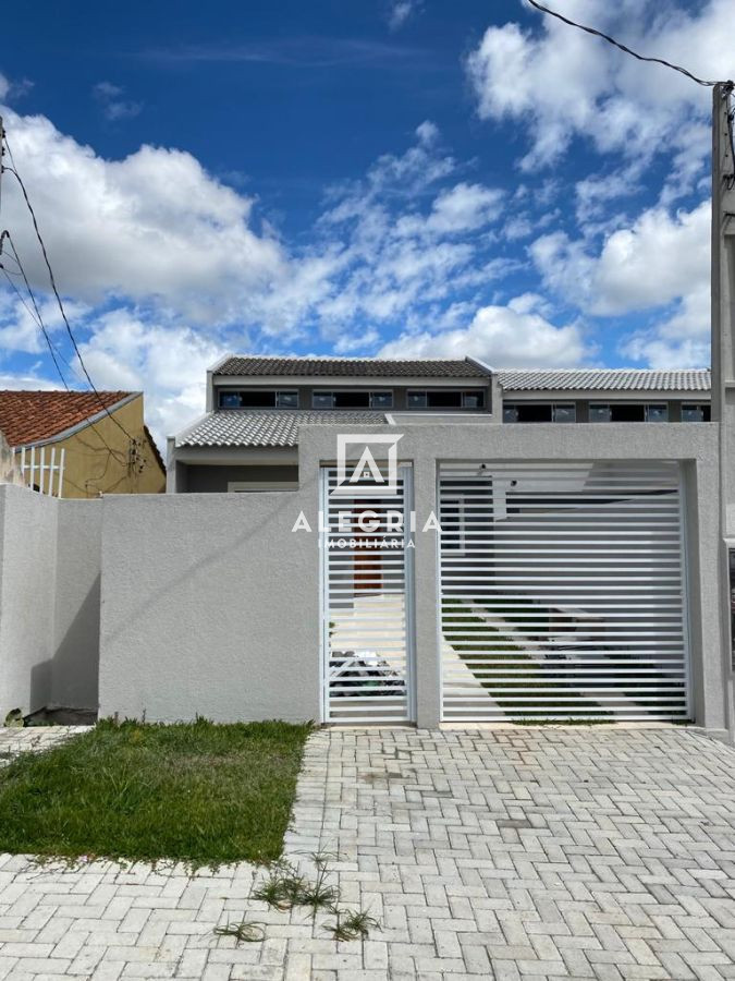 Casa Contendo 03 Dormitórios com Ático no Portal do Sol em São José dos Pinhais