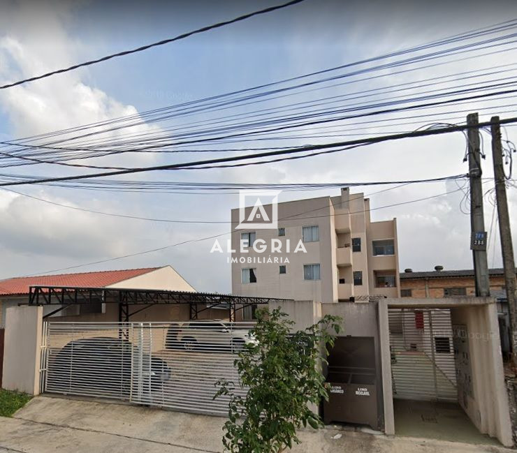 Excelente Apartamento Semi-Mobiliado 02 Dormitórios no Bairro Cruzeiro em São José dos Pinhais