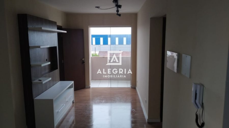 Excelente Apartamento Semi-Mobiliado 02 Dormitórios no Bairro Cruzeiro em São José dos Pinhais