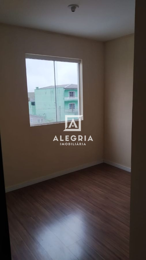 Excelente Apartamento Semi-Mobiliado 02 Dormitórios no Bairro Cruzeiro em São José dos Pinhais