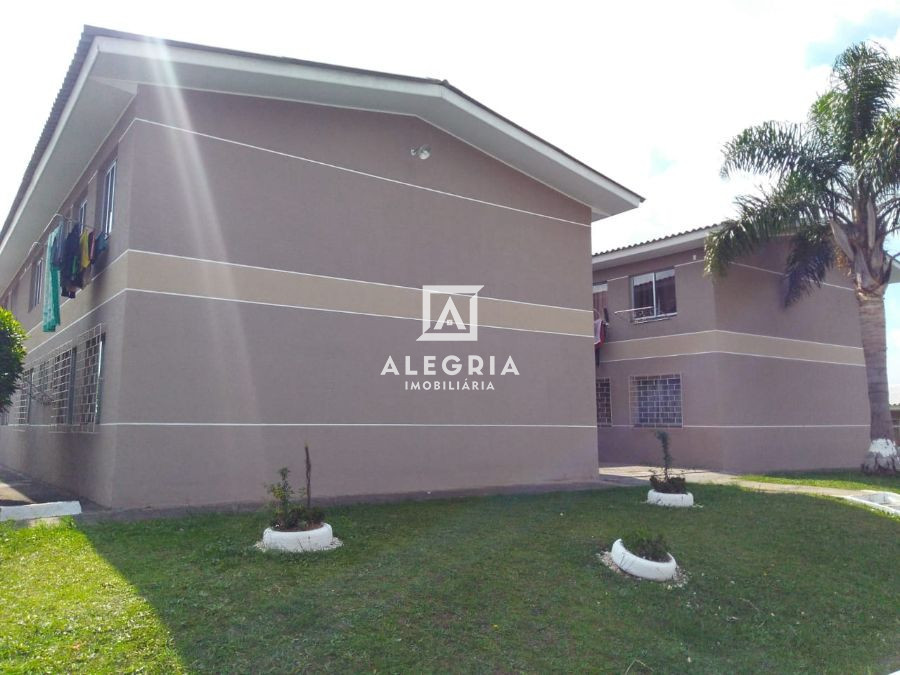 Lindo Apartamento de 2 Quartos no Bairro Colônia Rio Grande em São José dos Pinhais