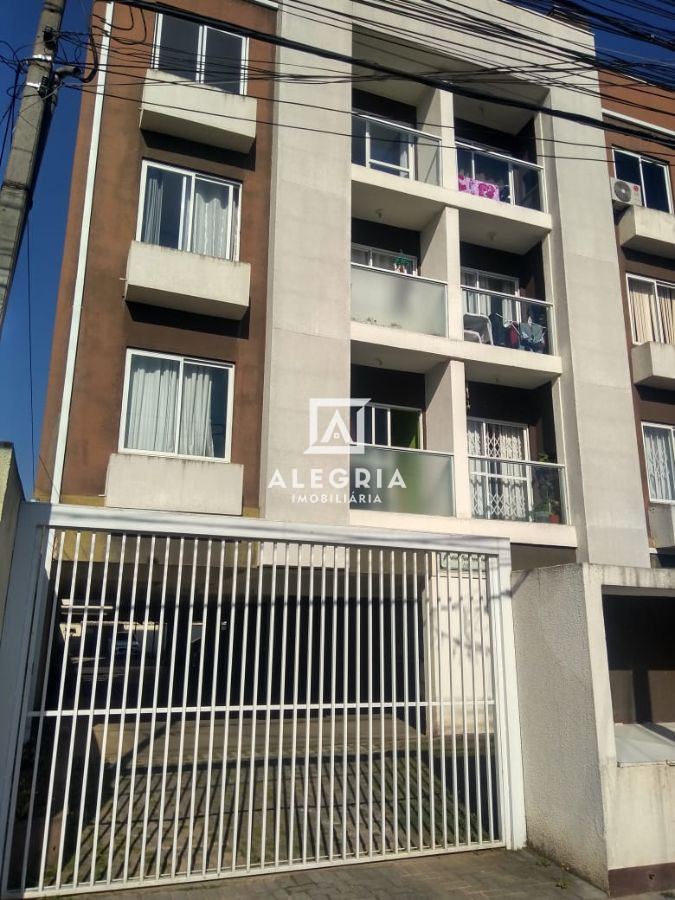 Apartamento com sacada churrasqueira, 2 quartos, garagem coberta- Parque da Fonte/ SJP em São José dos Pinhais