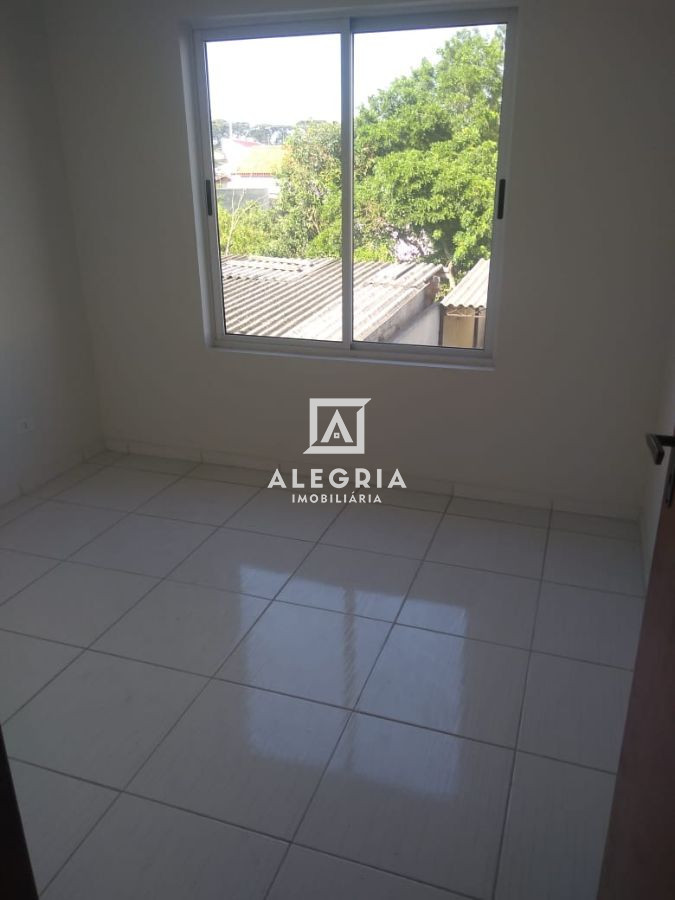 Apartamento com sacada churrasqueira, 2 quartos, garagem coberta- Parque da Fonte/ SJP em São José dos Pinhais