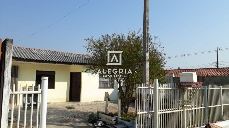 Casa de 5 Quartos com Porão no Bairro Colônia Rio Grande em São José dos Pinhais