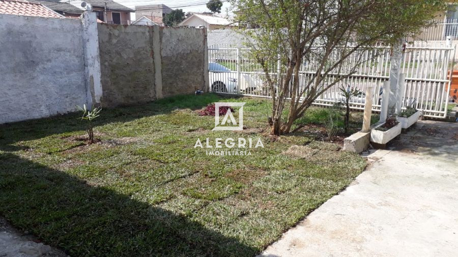 Casa de 5 Quartos com Porão no Bairro Colônia Rio Grande em São José dos Pinhais