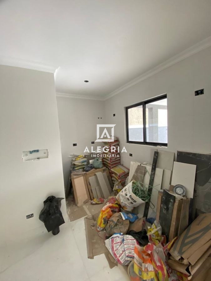 Linda Casa Térrea Contendo 03 Dormitórios Sendo 01 Suíte em São José dos Pinhais