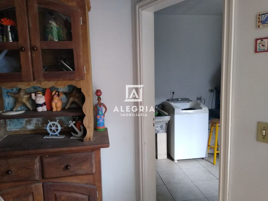 Lindo Tríplex de 03 Quartos sendo 02 Suítes no Bairro Aristocrata em São José dos Pinhais