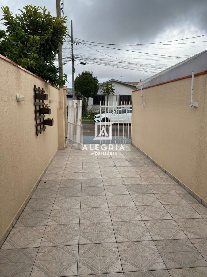 Casa Contendo 02 Dormitórios no Jardim Alvorecer em São José dos Pinhais