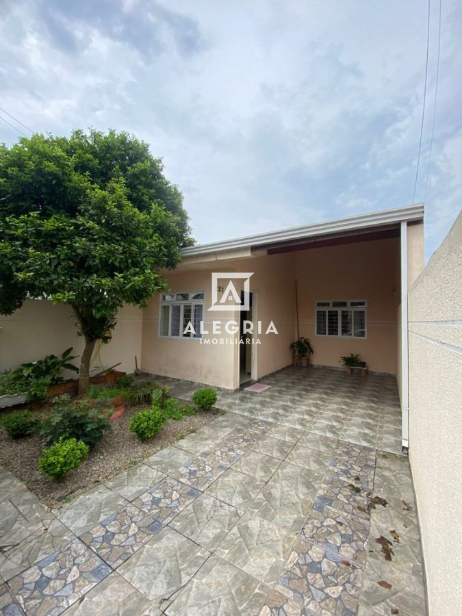 Casa Contendo 02 Dormitórios no Rio Pequeno em São José dos Pinhais