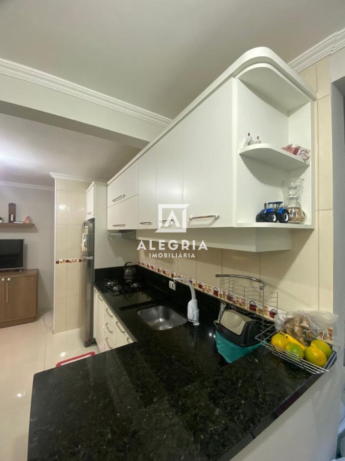 Lindo Apartamento Contendo 03 Dormitórios no Bom Jesus em São José dos Pinhais