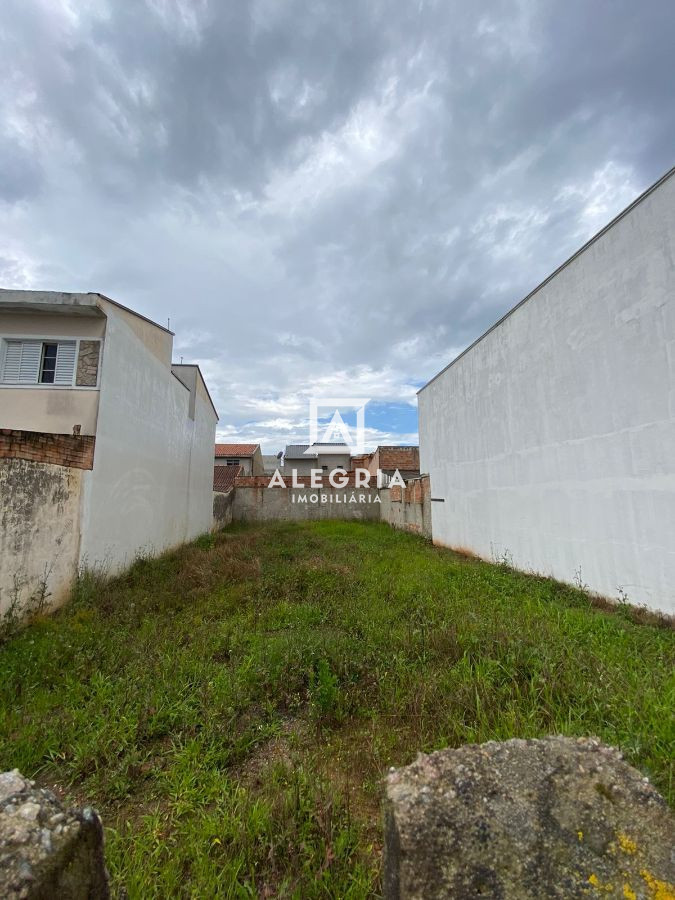 Lindo Terreno No Jardim Cruzeiro Próximo ao Colégio Juscelino kubitschek em São José dos Pinhais