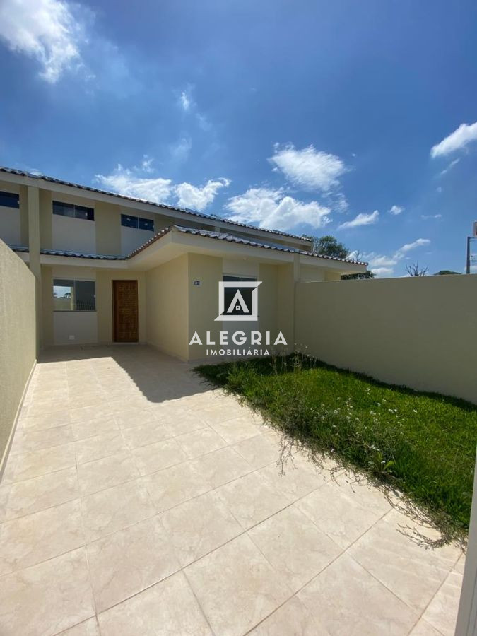 Casa Contendo 03 Dormitórios no Bairro São Francisco em São José dos Pinhais