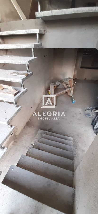 Lindo Tríplex em Condominio Fechado no Bairro São Francisco em São José dos Pinhais