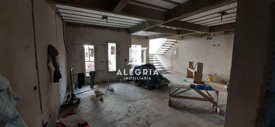 Lindo Tríplex em Condominio Fechado no Bairro São Francisco em São José dos Pinhais