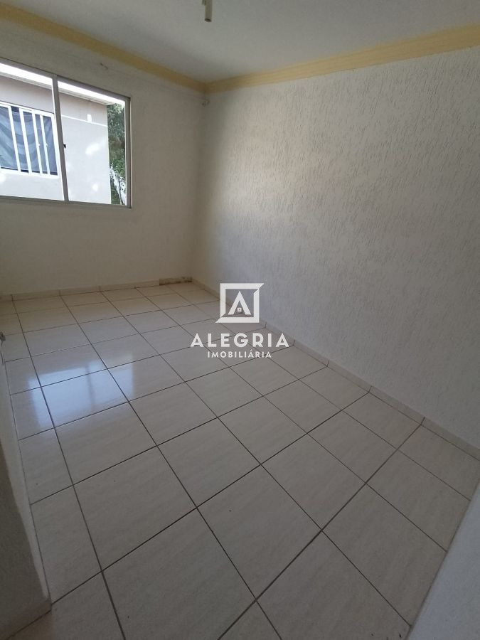 Lindo Apartamento de 2 Quartos no Bairro Colônia Rio Grande em São José dos Pinhais