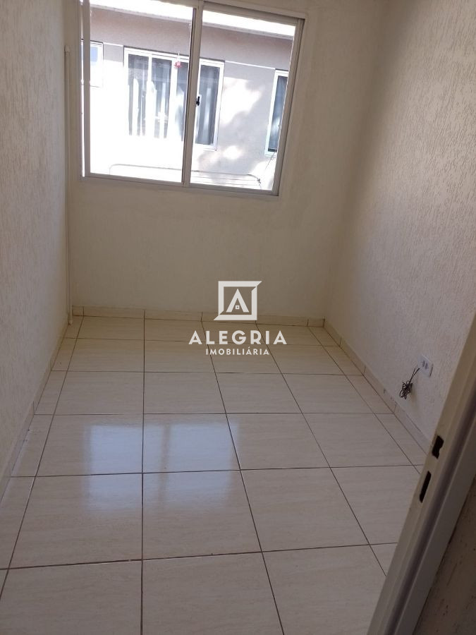 Lindo Apartamento de 2 Quartos no Bairro Colônia Rio Grande em São José dos Pinhais