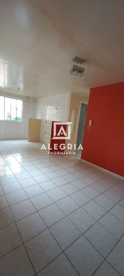 Apartamento a venda no Bairro Colônia Rio Grande em São José dos Pinhais