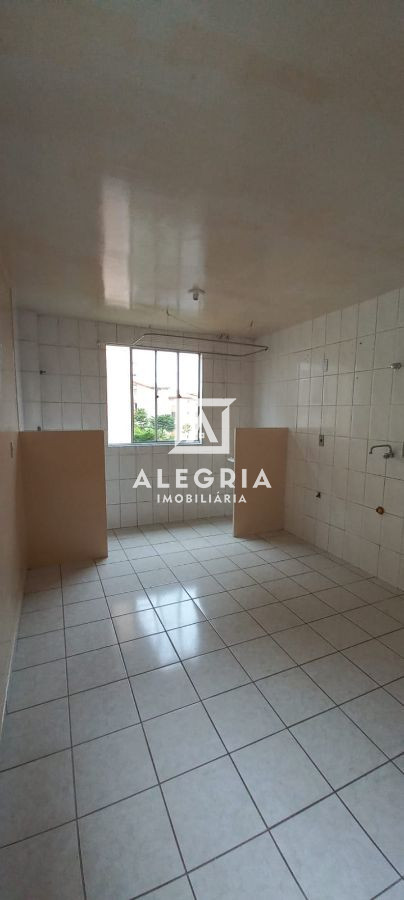 Apartamento a venda no Bairro Colônia Rio Grande em São José dos Pinhais