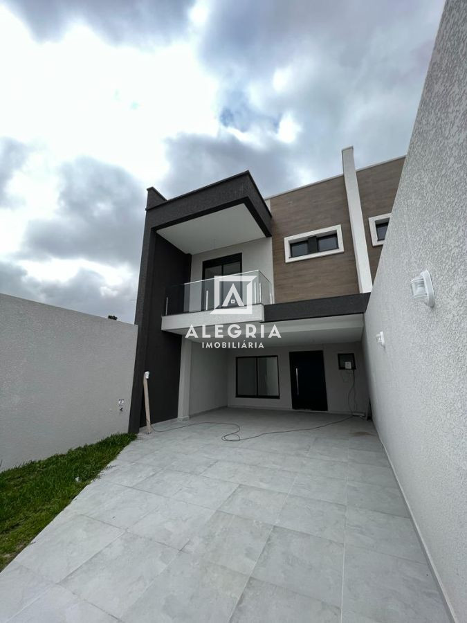 Sobrado Alto Padrão Contendo 03 Dormitórios Sendo 03 Suíte com Piscina no Pedro Moro em São José dos Pinhais