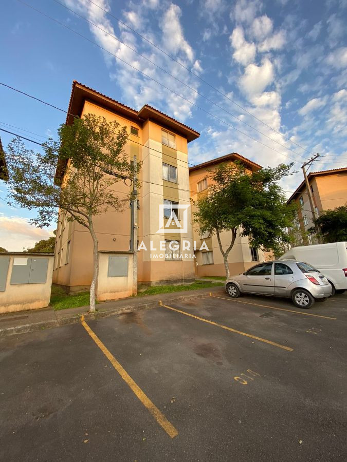 Apartamento a venda no Bairro Colônia Rio Grande em São José dos Pinhais