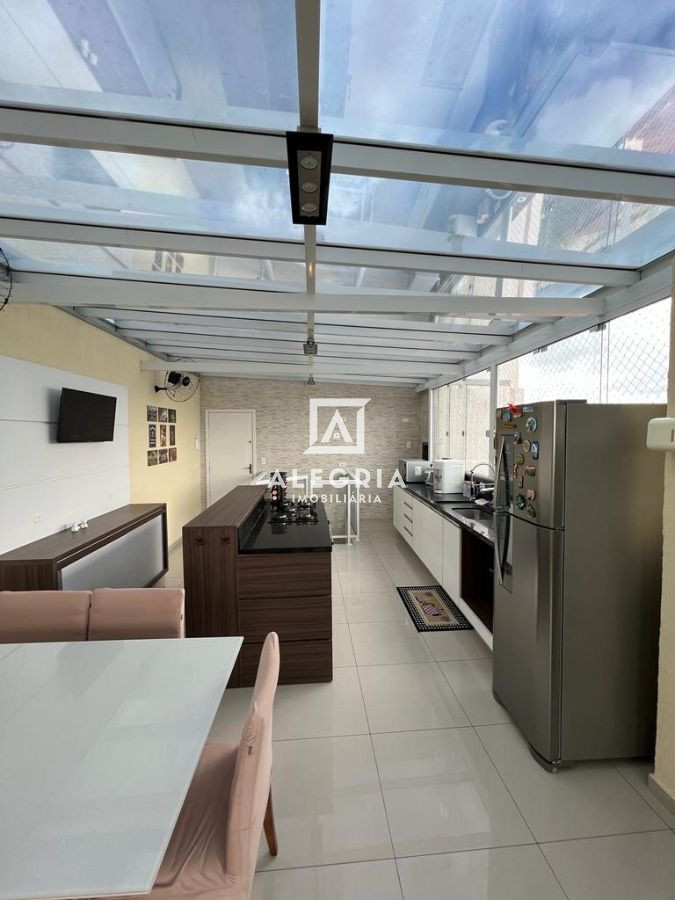 Lindo Apartamento Duplex Mobiliado Contendo 02 Dormitórios Sendo 01 Suite em São José dos Pinhais