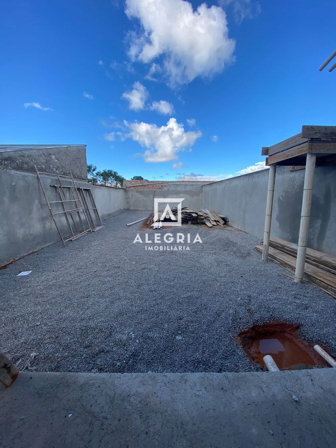 Linda Casa 3 quartos sendo 1 suite em São José dos Pinhais