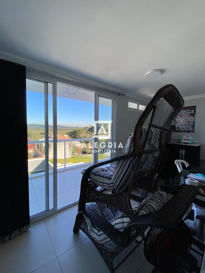 Lindo Triplex com 2 Suites no Aristocrata em São José dos Pinhais