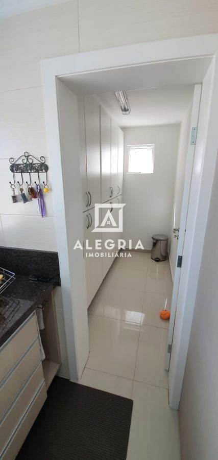 Lindíssimo Apartamento Semi mobiliado no Centro em São José dos Pinhais