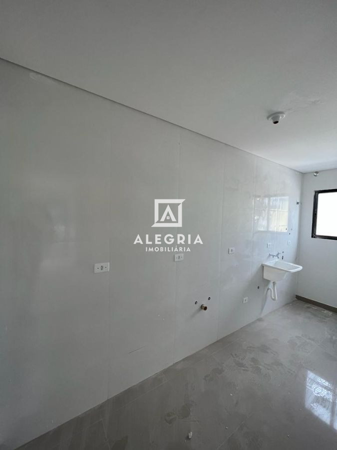 Lindo Apartamento Contendo 02 Dormitórios no Bairro Braga em São José dos Pinhais