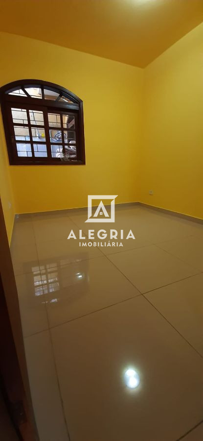 Casa Contendo 03 Dormitórios no Bairro Parque São José em São José dos Pinhais