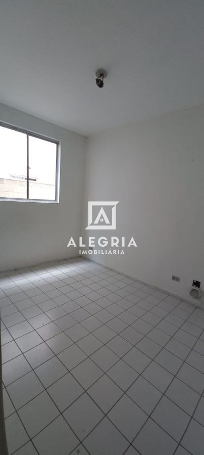 Apartamento 02 Quartos Próximo ao Condor da Rua Joinville em São José dos Pinhais