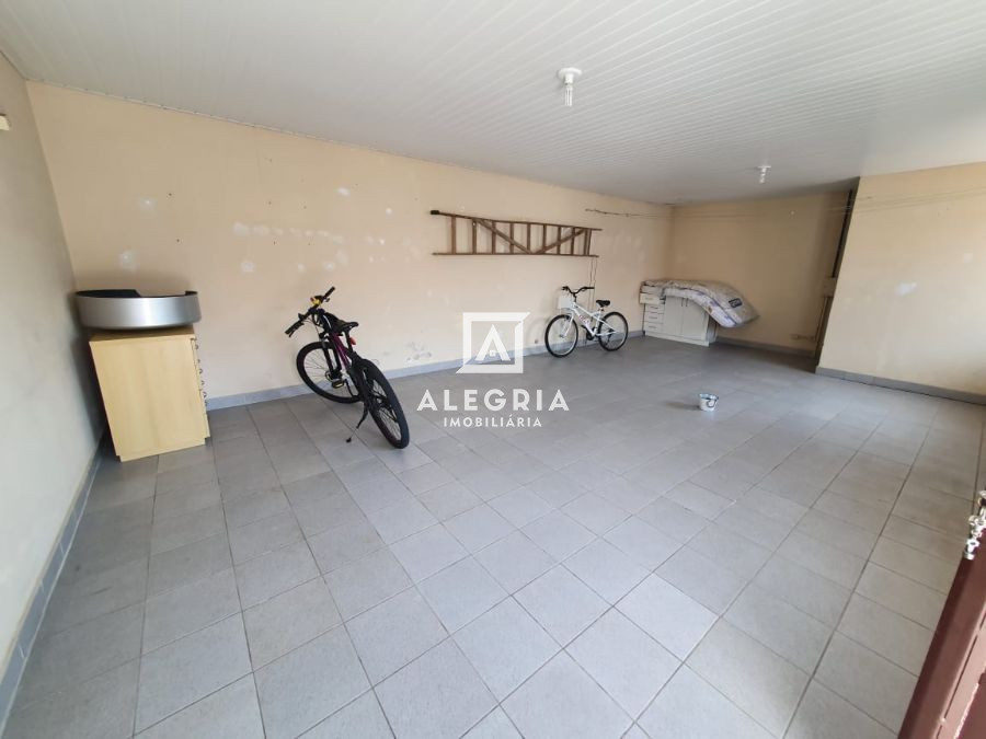 Linda Residência 04 Dormitórios 01 Suíte ao lado do terminal Central em São José dos Pinhais