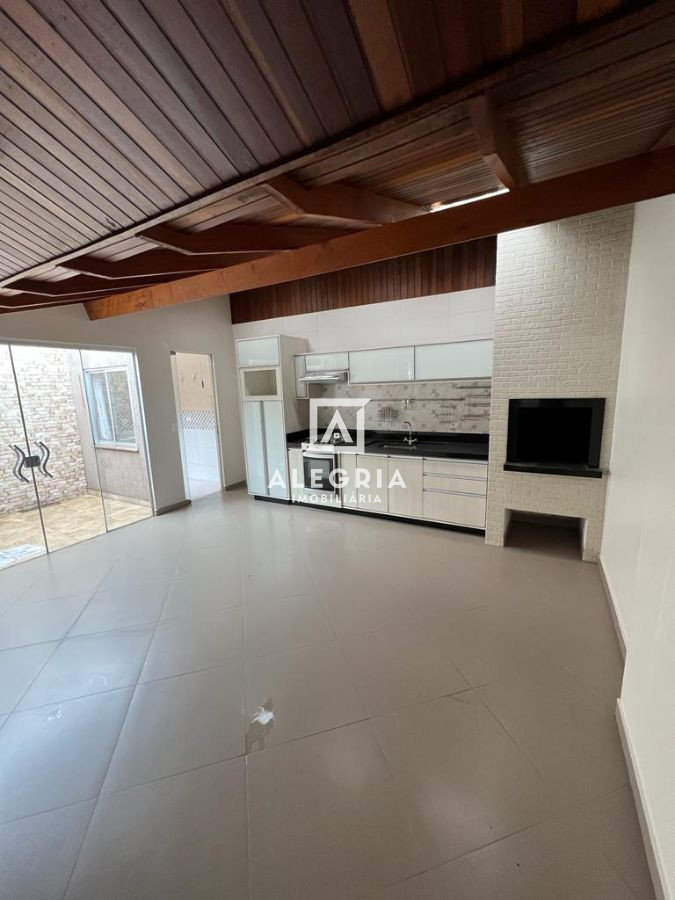 Linda Casa em Condominio Contendo 03 Dormitórios na Boneca do Iguaçu em São José dos Pinhais