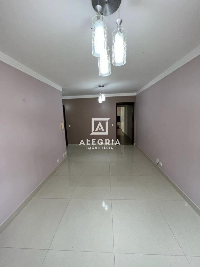 Linda Casa em Condominio Contendo 03 Dormitórios na Boneca do Iguaçu em São José dos Pinhais