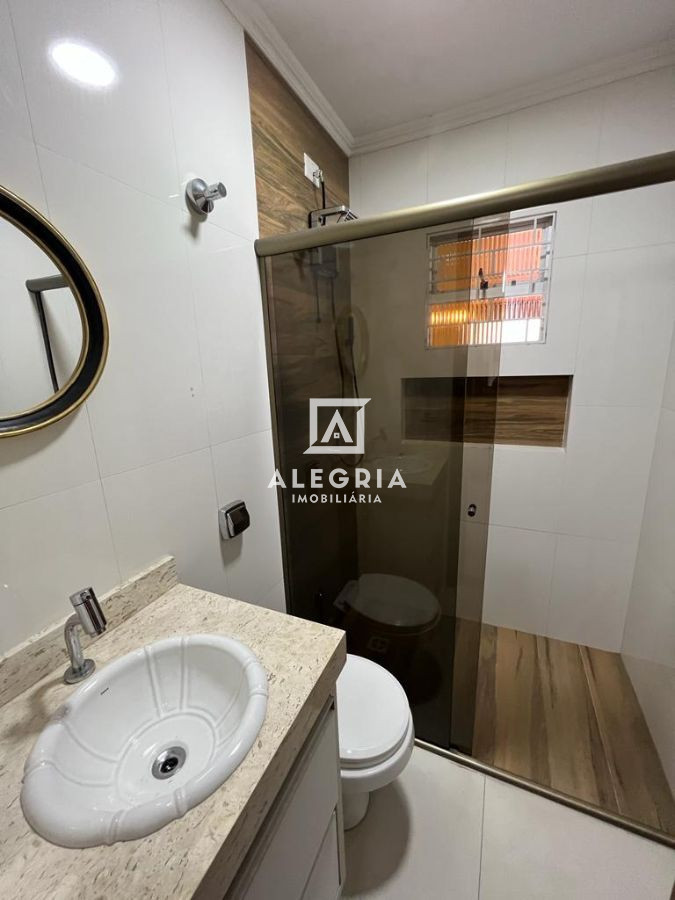 Linda Casa em Condominio Contendo 03 Dormitórios na Boneca do Iguaçu em São José dos Pinhais